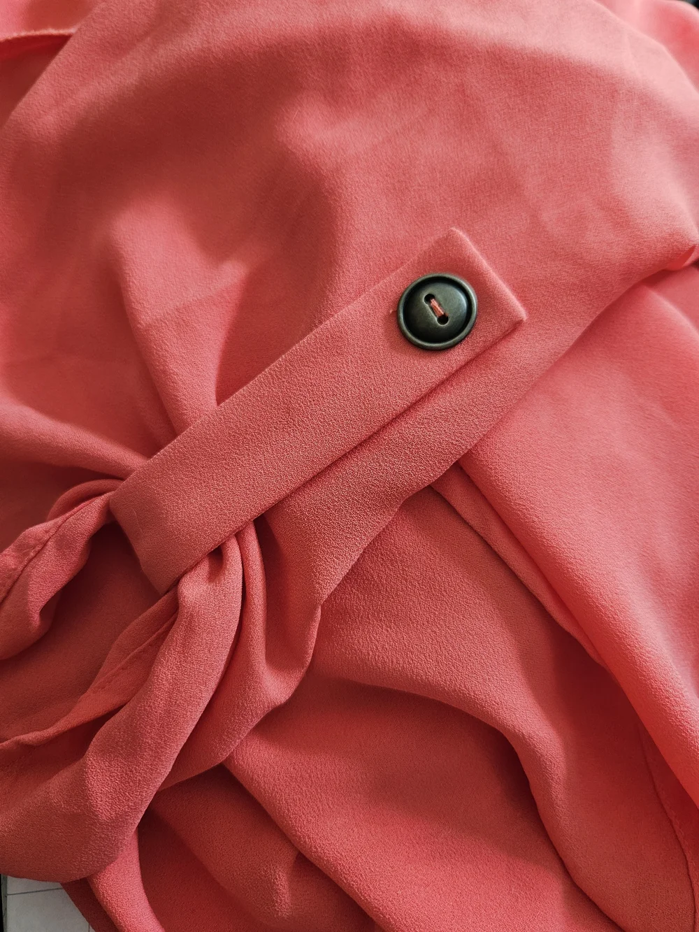 Lush Coral Split-Neck Roll-Sleeve Blouse Size Medium - Picture 7 of 7